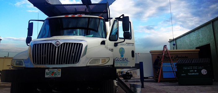 Global Sign & Awning Grows Bucket Truck Business with Beacon Funding